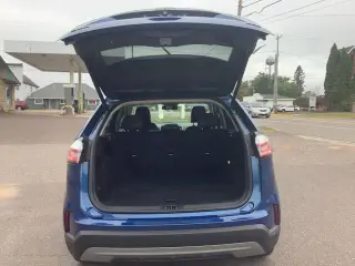 Ford Edge 2024 con tracción en las cuatro ruedas y SEL, SUV de 4 puertas