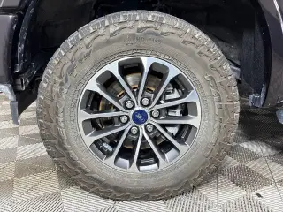 Ford F-150 2019 4x4 XLT 4dr SuperCrew 5.5 ft. SB