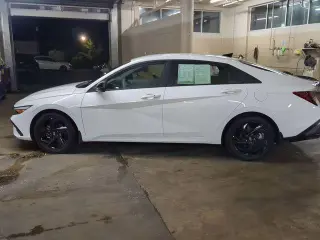 Hyundai ELANTRA 2026 SEL Sport 4dr Sedán