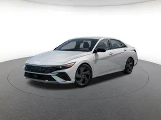 Hyundai ELANTRA 2026 SEL Sport 4dr Sedán