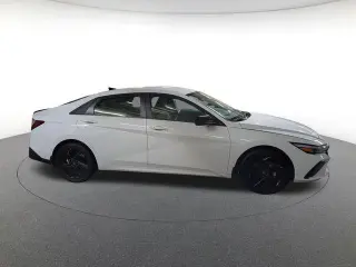 Hyundai ELANTRA 2026 SEL Sport 4dr Sedán