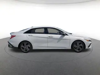 Hyundai ELANTRA 2026 SEL Sport 4dr Sedán