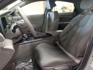 Hyundai ELANTRA 2026 SEL Sport 4dr Sedán