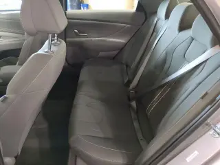 Hyundai ELANTRA 2026 SEL Sport 4dr Sedán