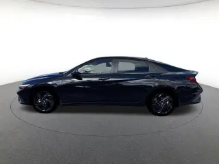 Hyundai ELANTRA 2026 SEL Sport 4dr Sedán