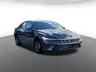 Hyundai ELANTRA 2026 SEL Sport 4dr Sedán