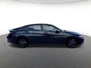 Hyundai ELANTRA 2026 SEL Sport 4dr Sedán