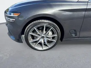 Genesis G70 2025 2.5T Standard 4dr Sedán