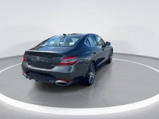 Genesis G70 2025 2.5T Standard 4dr Sedán