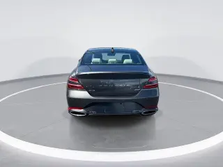 Genesis G70 2025 2.5T Standard 4dr Sedán