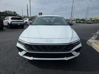 Hyundai ELANTRA 2026 SEL Sport Sedán 4 puertas