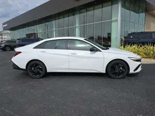 Hyundai ELANTRA 2026 SEL Sport Sedán 4 puertas