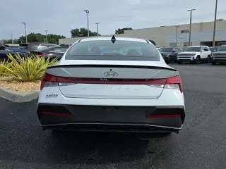 Hyundai ELANTRA 2026 SEL Sport Sedán 4 puertas