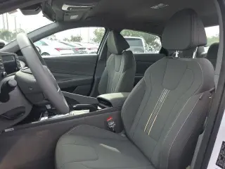 Hyundai ELANTRA 2026 SEL Sport Sedán 4 puertas