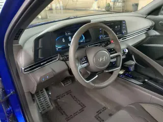 Hyundai ELANTRA 2026 SEL Sport 4dr Sedán
