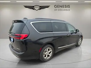 Chrysler Pacifica 2023 Limited 4dr Mini-Van