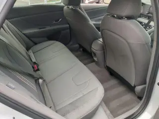 Hyundai ELANTRA 2026 SEL Sport 4dr Sedán