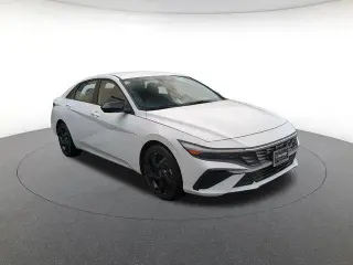 Hyundai ELANTRA 2026 SEL Sport 4dr Sedán