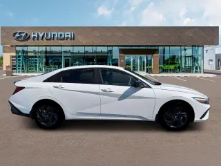 Hyundai ELANTRA 2026 SEL Sport 4dr Sedan
