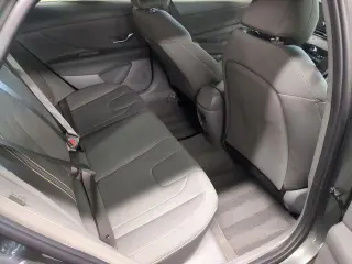Hyundai ELANTRA 2026 SEL Sport 4dr Sedán