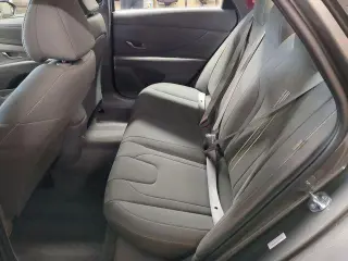 Hyundai ELANTRA 2026 SEL Sport 4dr Sedán