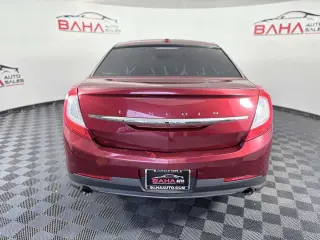 Lincoln MKS 2015