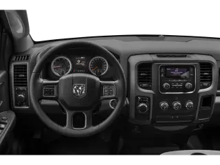 Ram 1500 2018 4x4 Express 4dr Crew Cab 5.5 ft. SB Pickup
