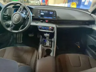 Hyundai ELANTRA 2026 SEL Sport 4dr Sedan