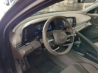 Hyundai ELANTRA 2026 SEL Sport 4dr Sedán