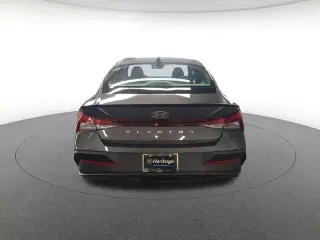 Hyundai ELANTRA 2026 SEL Sport 4dr Sedán