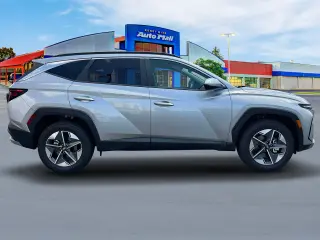 Hyundai TUCSON 2025 SEL 4dr SUV