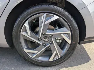 Hyundai ELANTRA Híbrido 2025 Limited Sedán 4 puertas