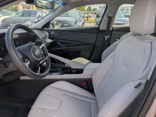 Hyundai ELANTRA Híbrido 2025 Limited Sedán 4 puertas
