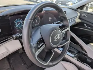 Hyundai ELANTRA Híbrido 2025 Limited Sedán 4 puertas