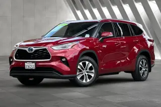 Toyota Highlander Hybrid 2021 AWD XLE 4dr SUV