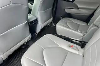 Toyota Highlander Hybrid 2021 AWD XLE 4dr SUV