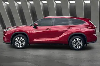 Toyota Highlander Hybrid 2021 AWD XLE 4dr SUV
