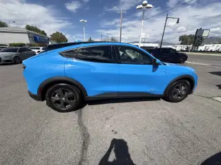 2022 Ford Mustang Mach-E