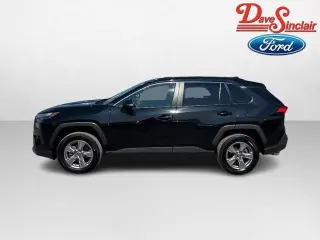 Toyota RAV4 2025 AWD XLE 4dr SUV