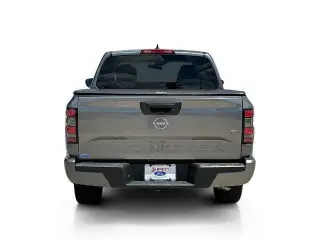 Nissan Frontier 2024 4x2 SV 4dr Crew Cab 5 ft. SB