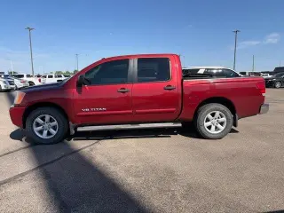 Nissan Titan 2014 4x2 SV 4dr Crew Cab SWB Pickup