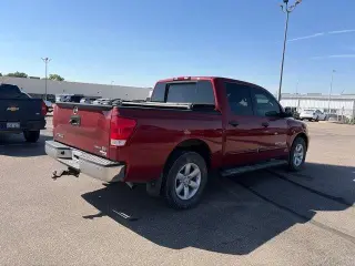 Nissan Titan 2014 4x2 SV 4dr Crew Cab SWB Pickup