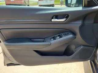 Nissan Altima 2025 2.5 SV 4dr Sedán