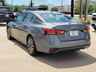 Nissan Altima 2025 2.5 SV 4dr Sedán