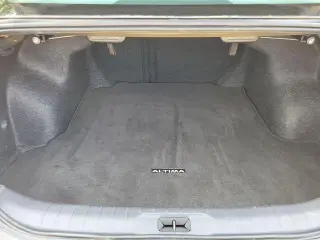 Nissan Altima 2025 2.5 SV 4dr Sedán