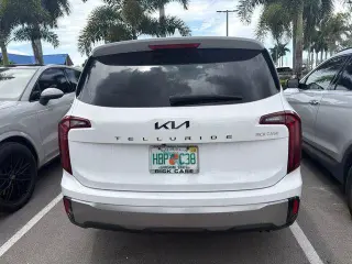 Kia Telluride 2025 LX 4dr SUV