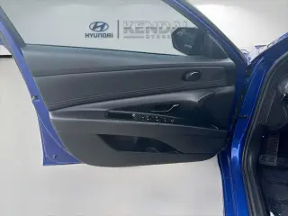 Hyundai ELANTRA 2025 SEL Sport 4dr Sedán