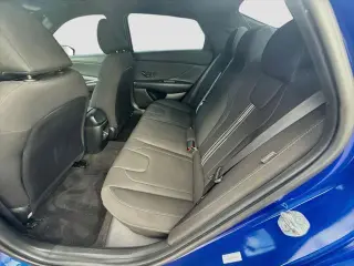 Hyundai ELANTRA 2025 SEL Sport 4dr Sedán