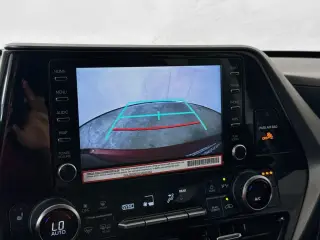 Toyota Highlander 2022 XLE 4dr SUV