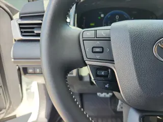Toyota Camry 2025 SE 4dr Sedán